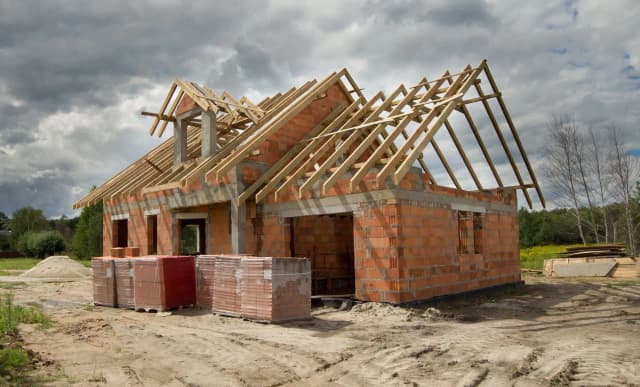 Ile kosztuje wybudowanie domu na wsi? Sprawdź, co wpływa na ceny Ile kosztuje wybudowanie domu na wsi? Sprawdź, co wpływa na ceny