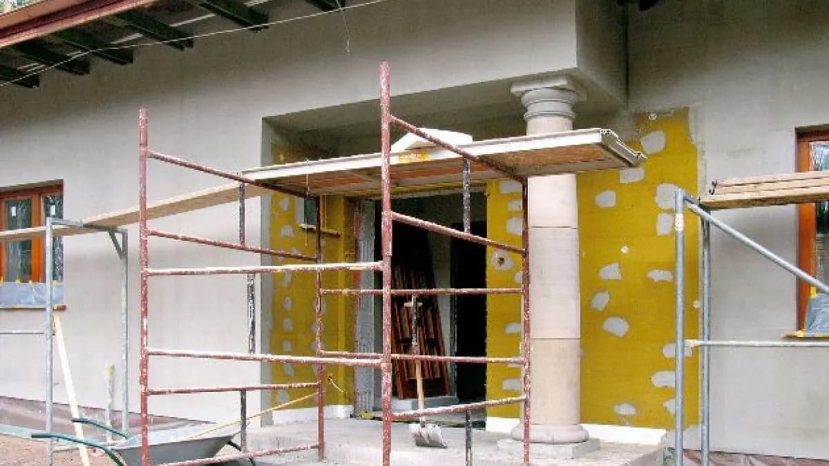 Jaki tynk na wełnę skalną - uniknij błędów i wybierz mądrze Jaki tynk na wełnę skalną - uniknij błędów i wybierz mądrze